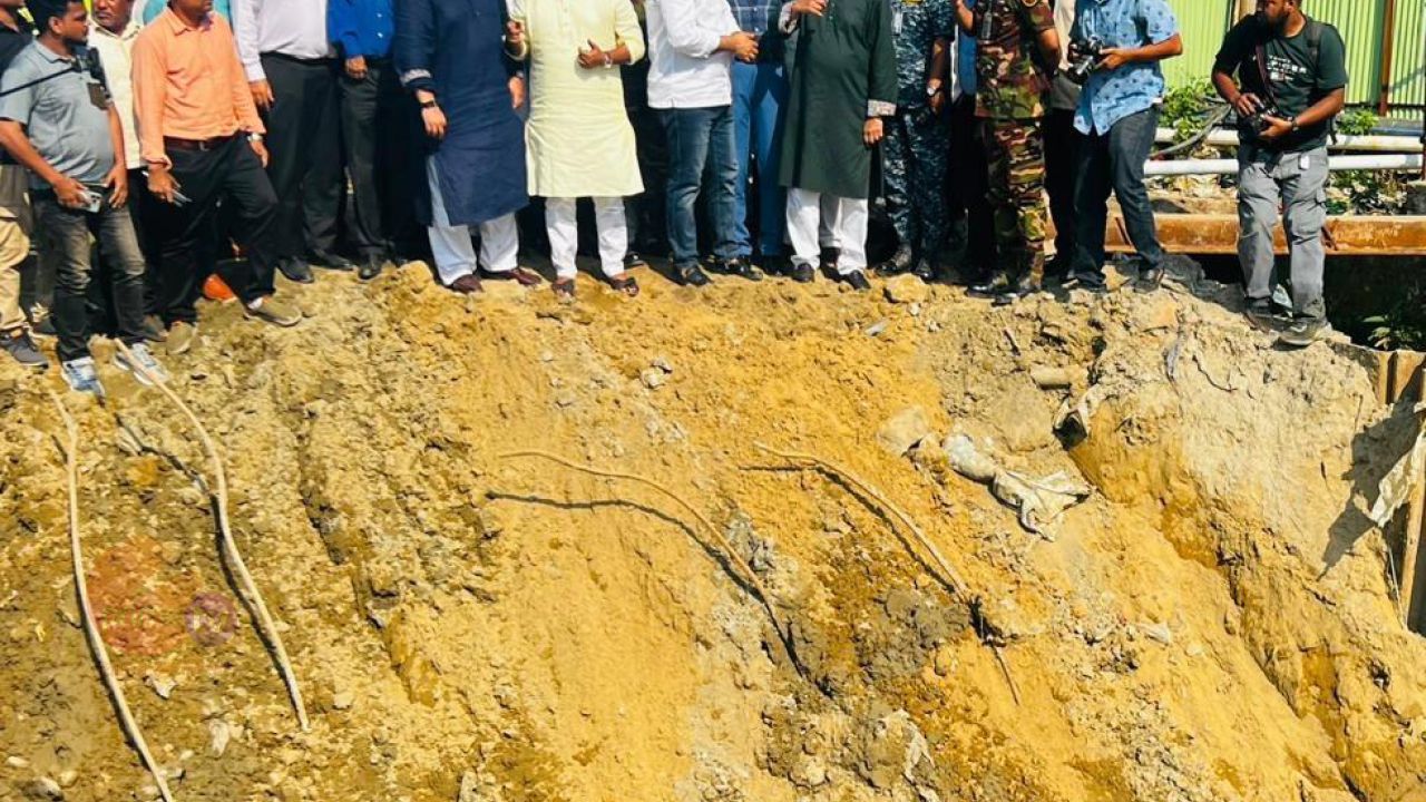 চট্টগ্রামের জনগণের কষ্ট দূর করাই এখন সর্বোচ্চ অগ্রাধিকার : অর্থমন্ত্রী আমির খসরু