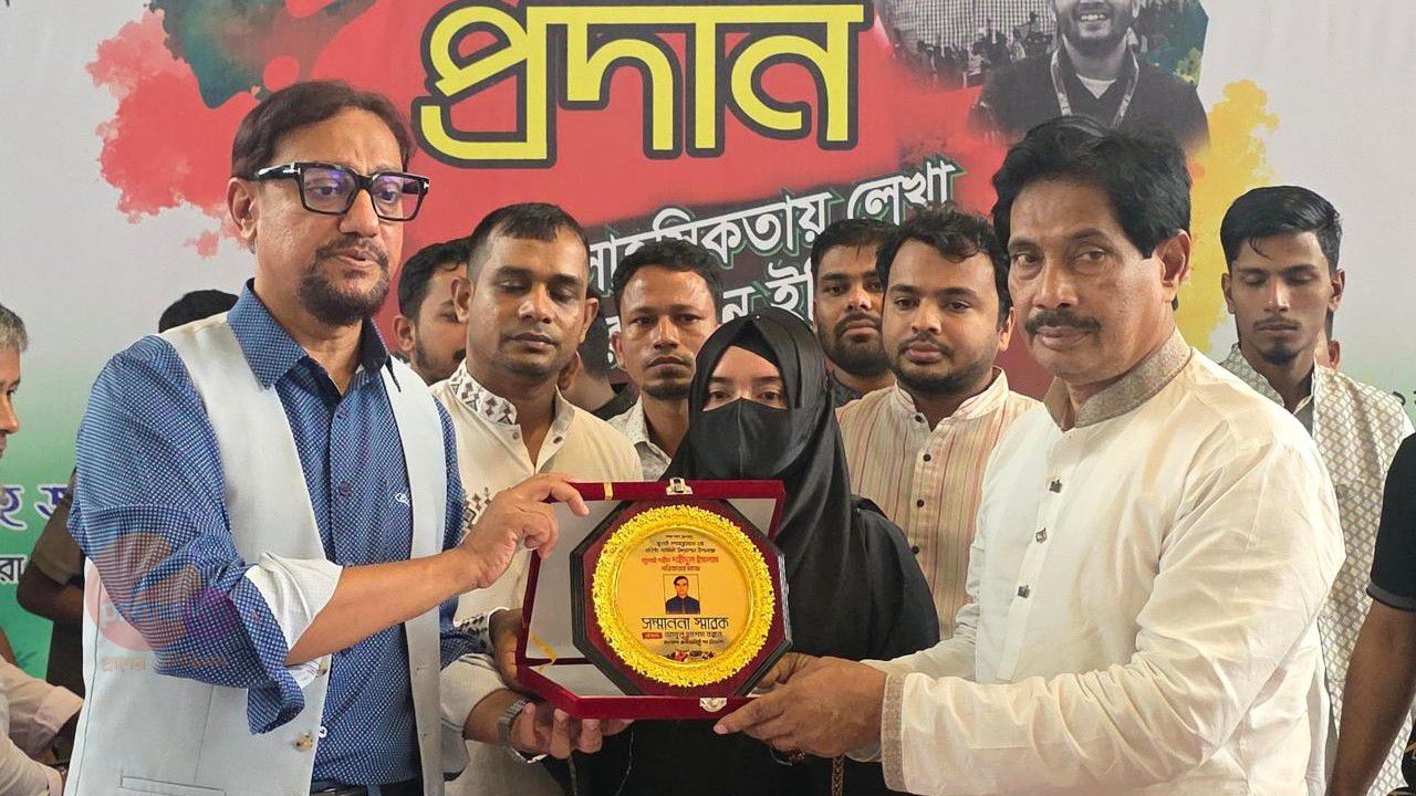 জুলাইয়ের শহীদ-আহতদের সম্মান নিশ্চিত করতে হবে: মেয়র ডাঃ  শাহাদাত হোসেন
