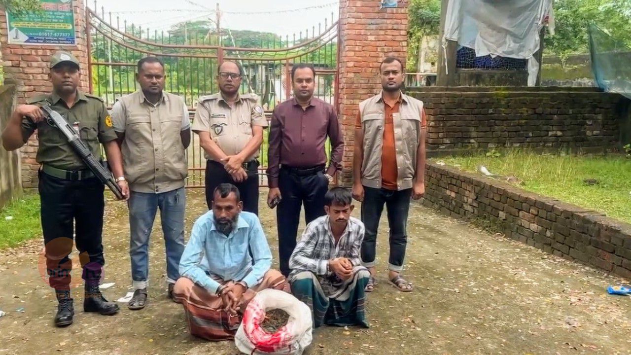 মোড়েলগঞ্জে মাদকদ্রব্য নিয়ন্ত্রণ অধিদপ্তরের অভিযান: ৪ কেজি গাঁজাসহ আটক ২