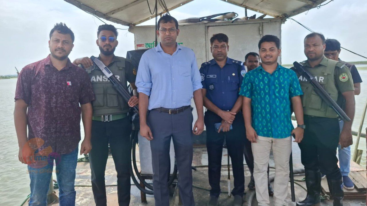 মহেশখালীতে ভাসমান তেল বিক্রয়কেন্দ্রসহ ৬ প্রতিষ্ঠান সিলগালা
