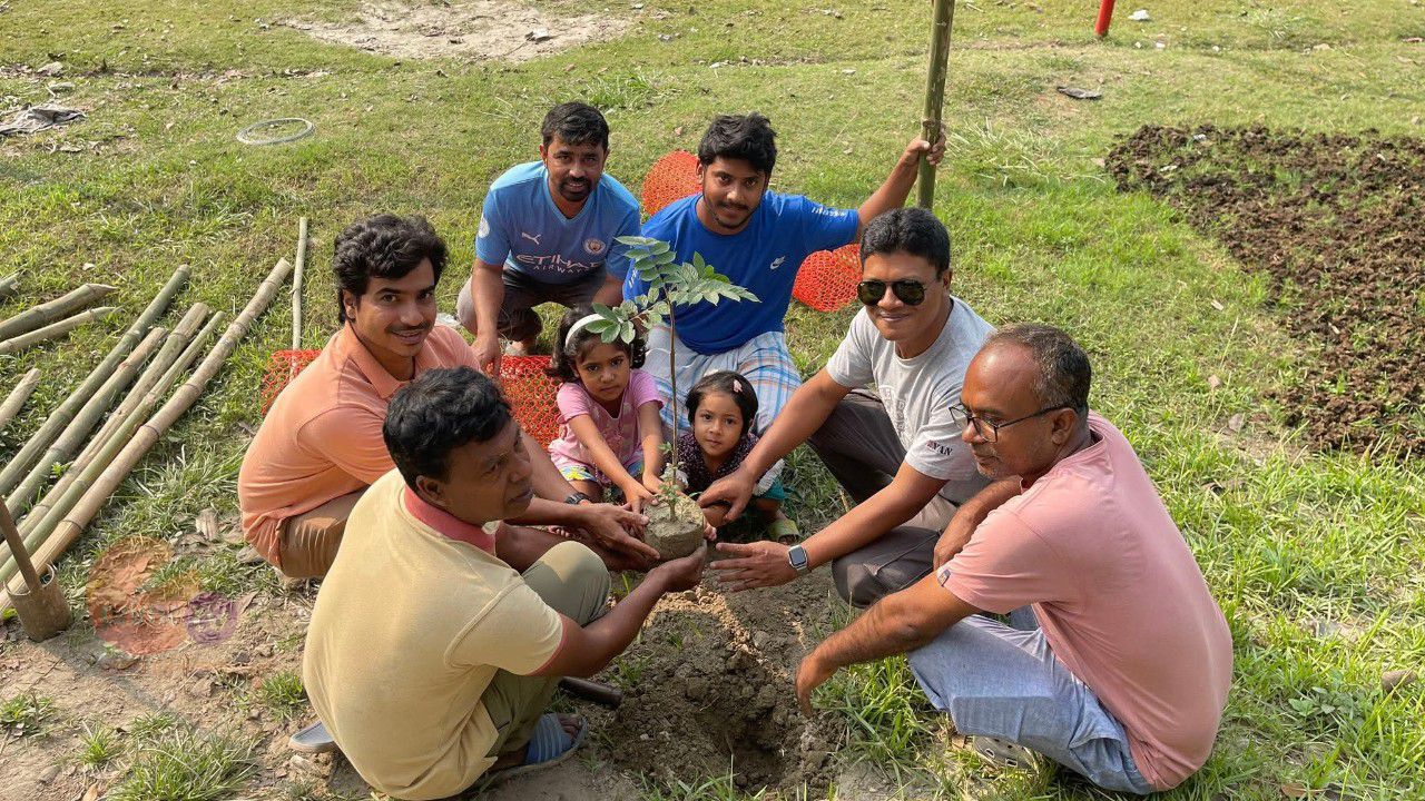 হরিরামপুর শ্যামল নিসর্গ; প্রাণ ও প্রকৃতি রক্ষায় এক অনন্য সংগঠন।