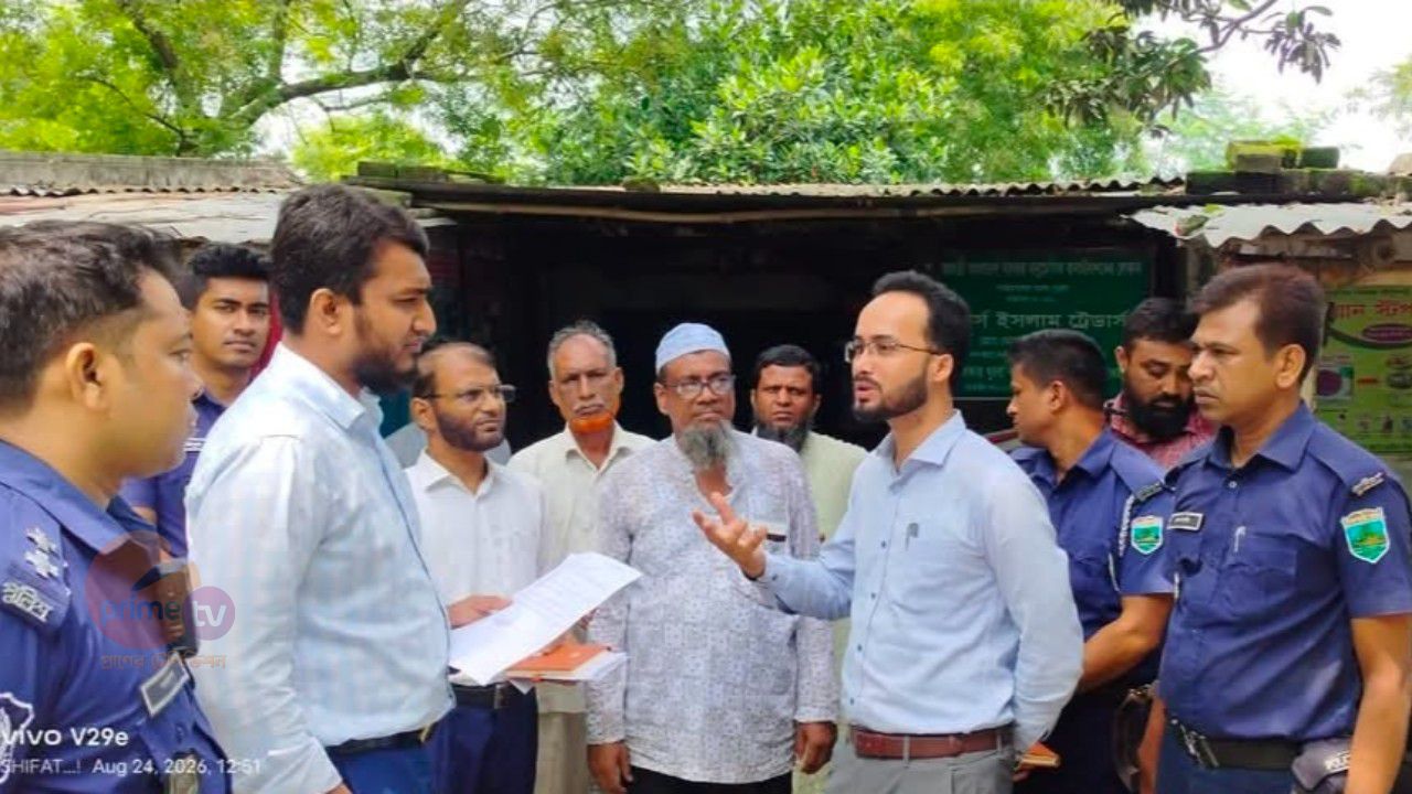 চাঁপাইনবাবগঞ্জে বেশি দামে সার বিক্রি, ডিলারকে ১ লাখ টাকা জরিমানা