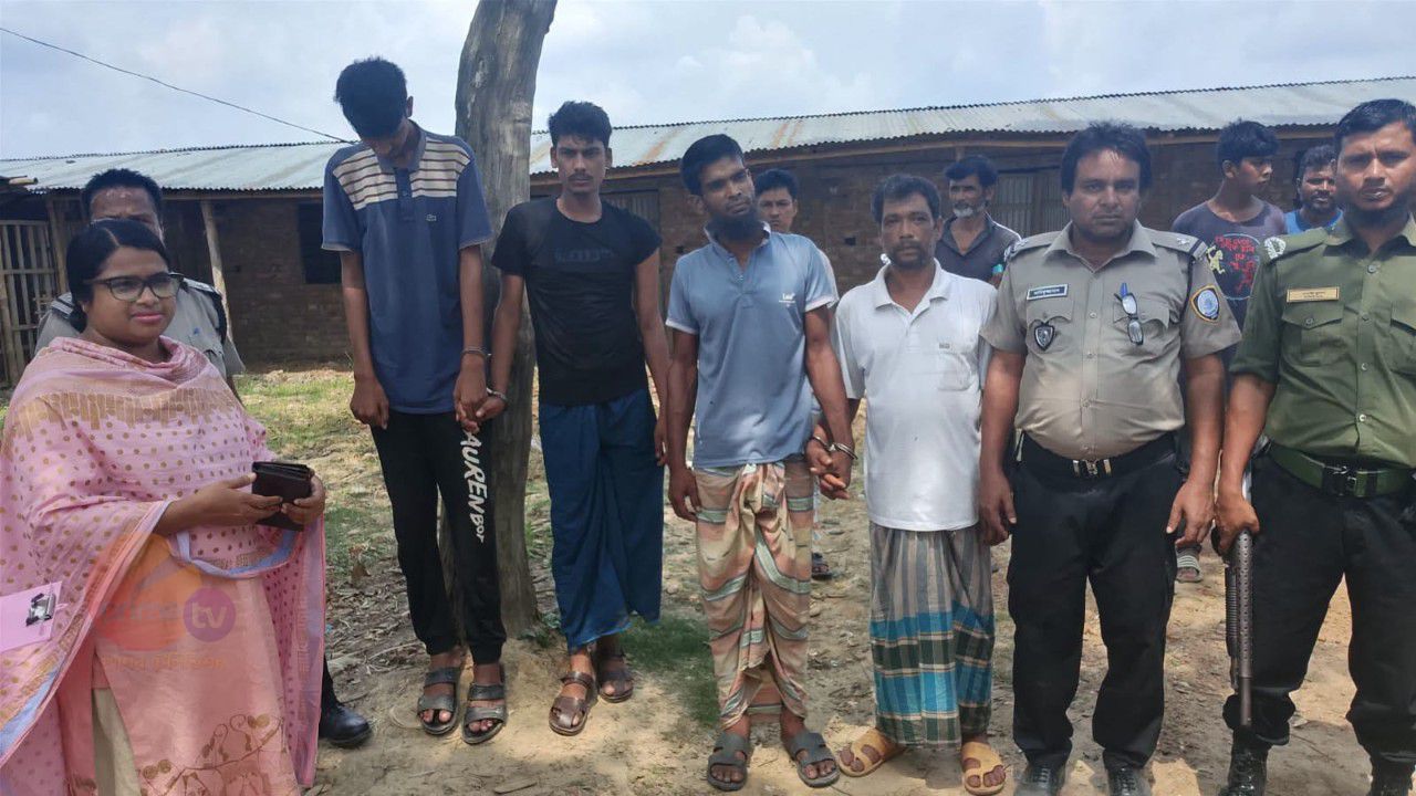 নওগাঁয় মাদক সেবনের অপরাধে ৪ জনের কারাদণ্ড