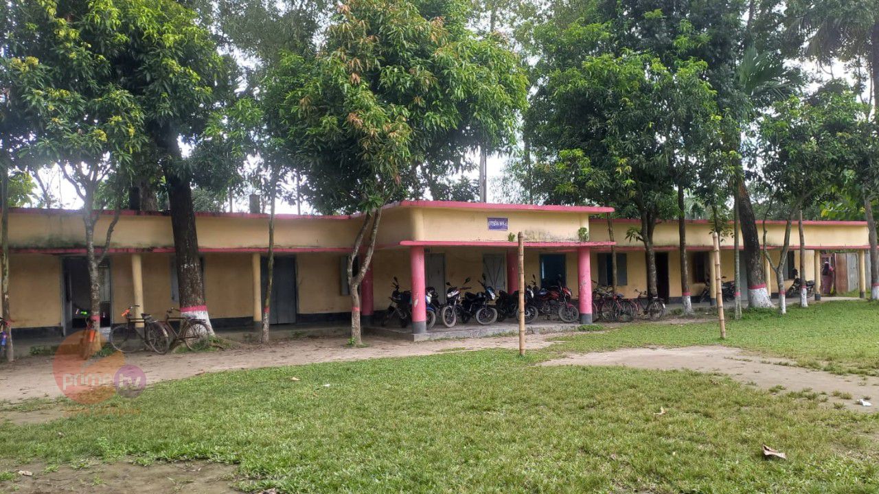 ১০৭ বছরেও উন্নয়নের ছোঁয়া লাগেনি বাট্টাজোড় কামিল মাদরাসায় 
