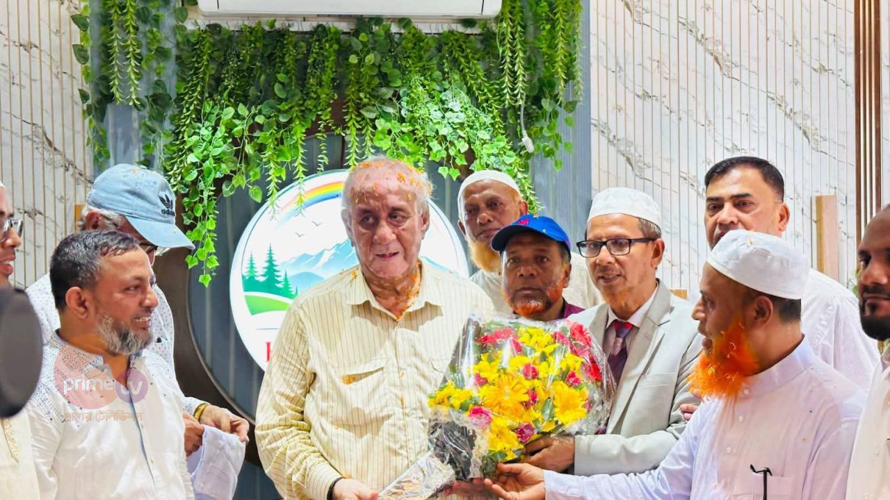 বান্দরবানে ‘হোটেল হিলি রেইনবো আবাসিক এর শুভ’ উদ্বোধন করলেন পার্বত্য মন্ত্রী সাচিং প্রু জেরী