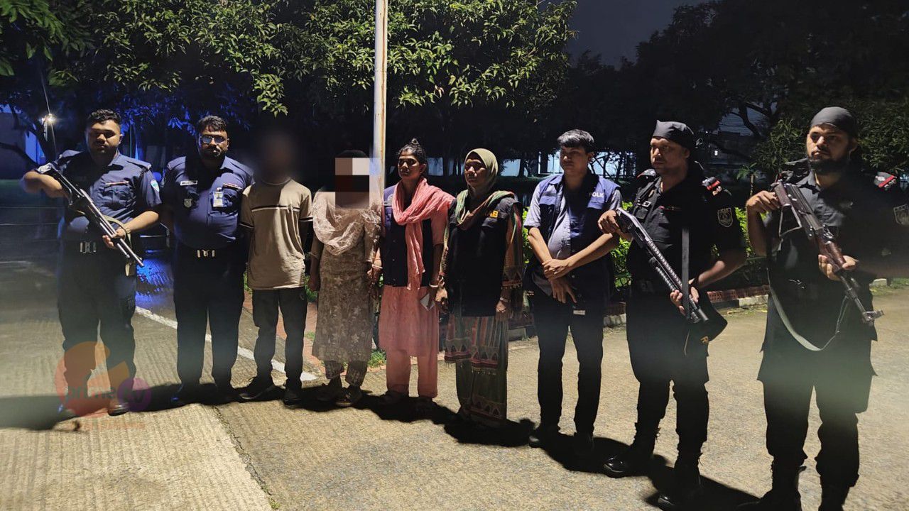 বান্দরবানে র‍্যাবের অভিযানে ৪ মাসের অপহৃত শিশু উদ্ধার, গ্রেপ্তার ২