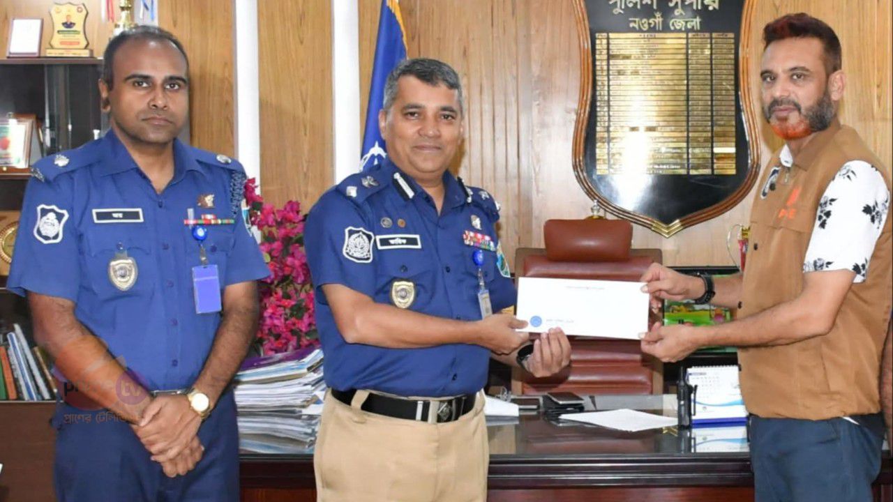 কিশোর গ্যাং দমন ও মাদক উদ্ধারে ডিবির সাফল্য, পুরস্কৃত করলেন এসপি