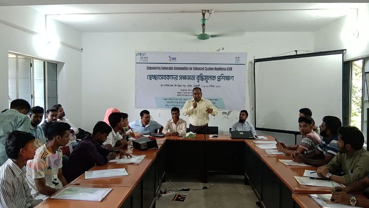 হাতিয়াতে স্বেচ্ছাসেবকদের দুর্যোগ প্রস্তুতি প্রশিক্ষণ