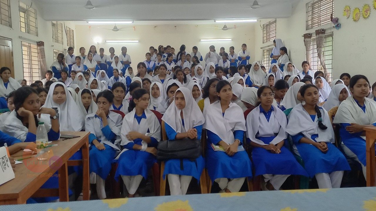 বকশীগঞ্জে বিতর্ক প্রতিযোগিতা অনুষ্ঠিত 