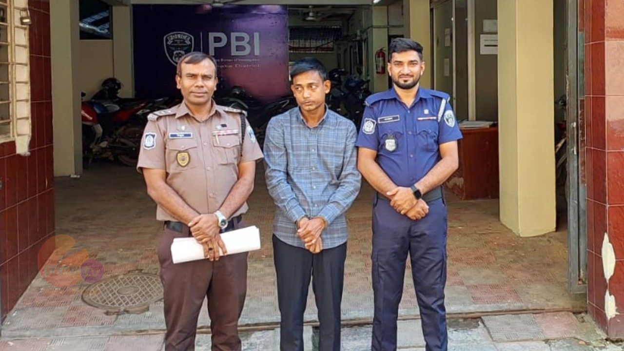 সামাজিক যোগাযোগমাধ্যমে নারীকণ্ঠে প্রেম, বিকাশ-নগদে টাকা হাতিয়ে নেওয়া কেরানীগঞ্জের প্রতারক সিআইডি’র হাতে গ্রেপ্তার