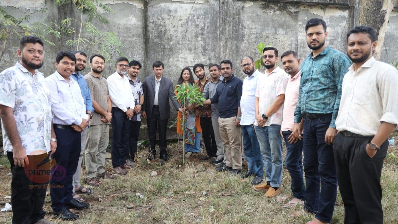 ইউএফটিবির স্থায়ী ক্যাম্পাসে বৃক্ষরোপণ কর্মসূচির উদ্বোধন 