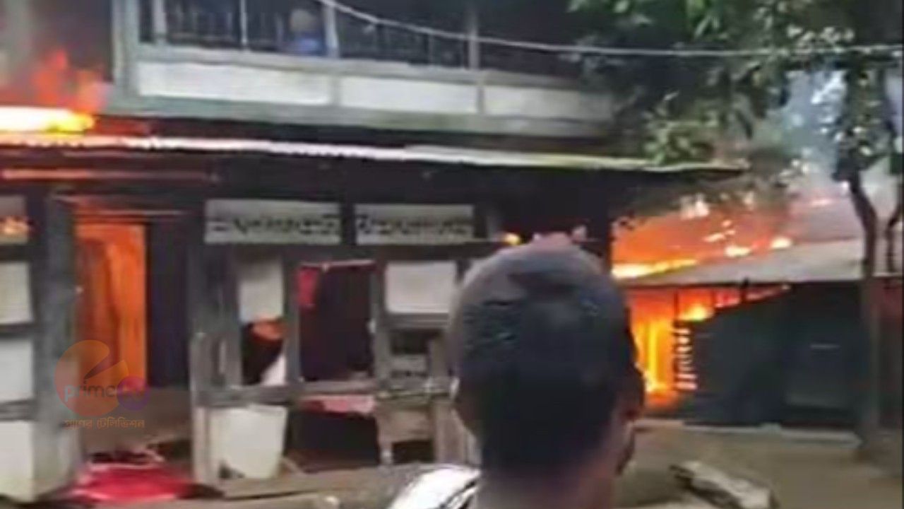 শিশু ধর্ষণচেষ্টার অভিযোগে অভিযুক্তের বাড়িতে ভাঙচুর, অগ্নিসংযোগ