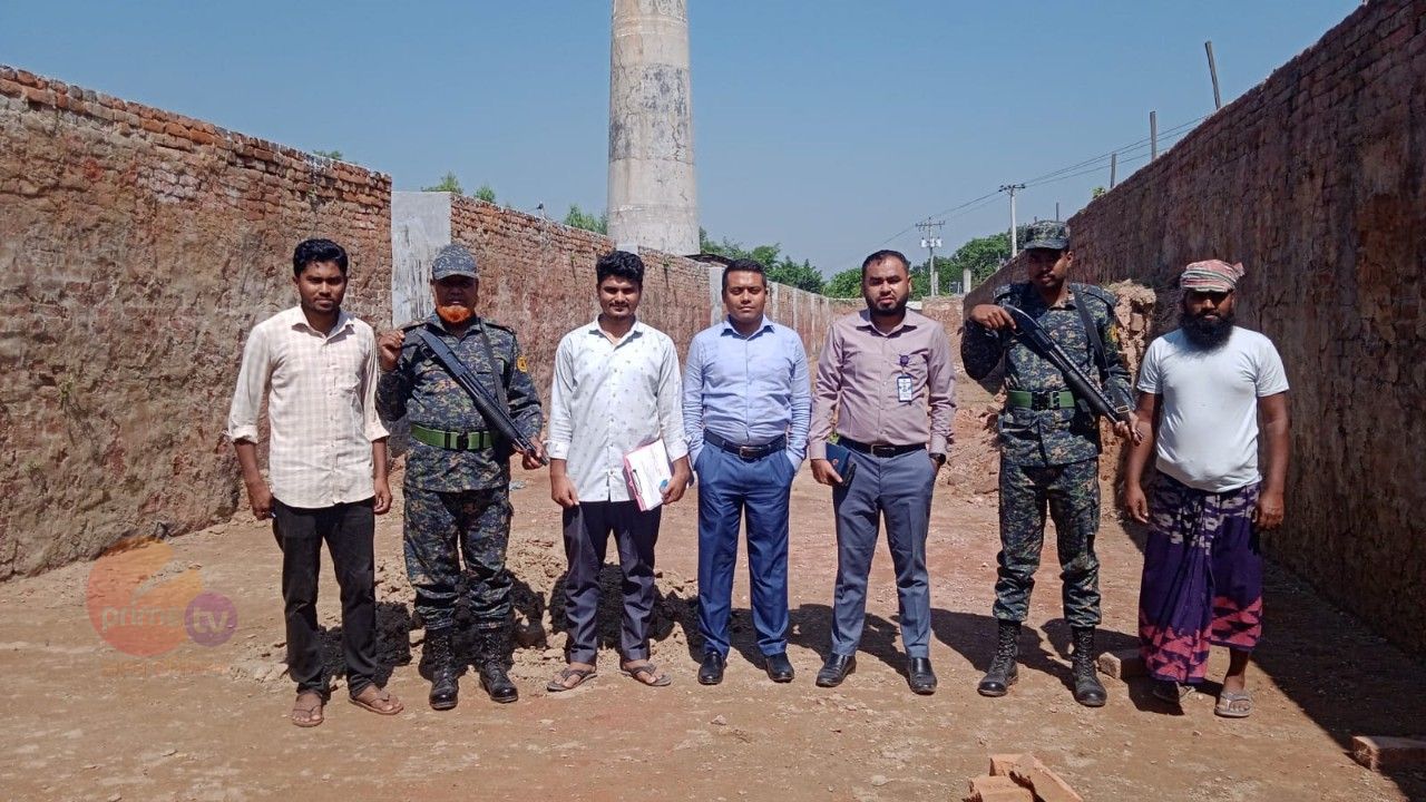 নওগাঁয় অবৈধ ইটভাটার বিরুদ্ধে অভিযান, দেড় লাখ টাকা জরিমানা