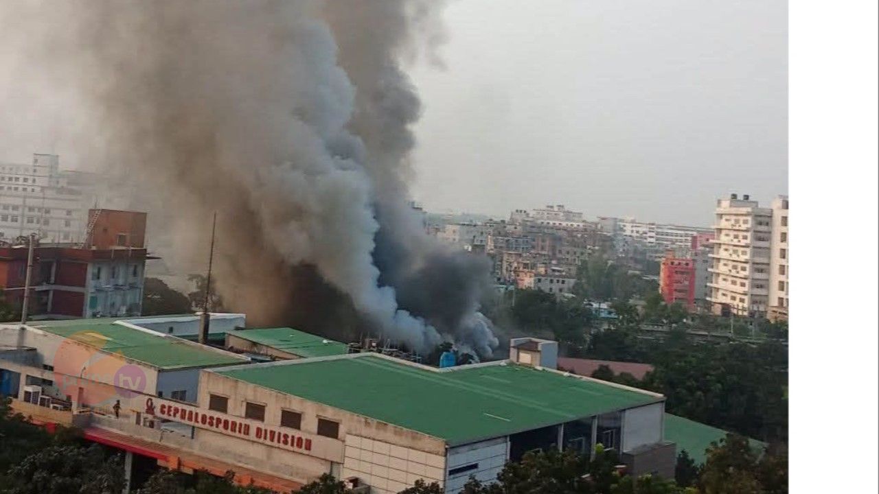 কালিয়াকৈরে ইবনেসিনা ওষুধ কারখানায় আগুন