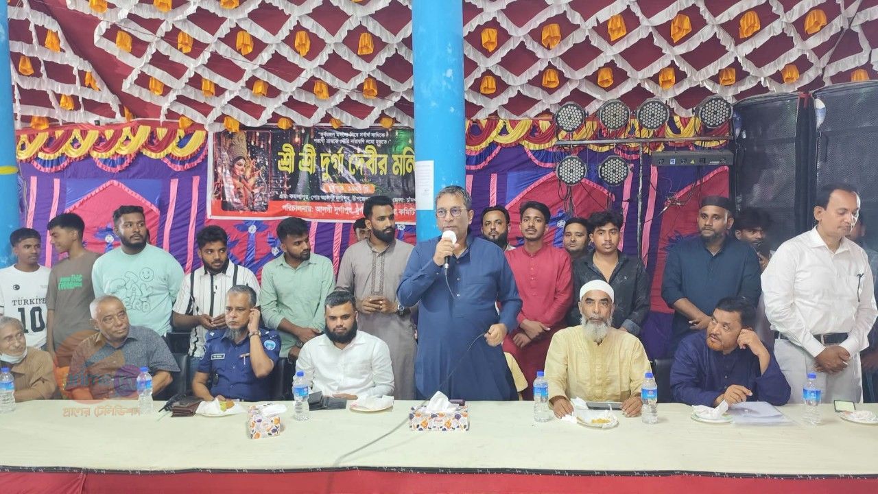 চাঁদপুরের হাইমচরে পূজামণ্ডপ পরিদর্শনে এমপি মানিক, নিরাপত্তার আশ্বাস