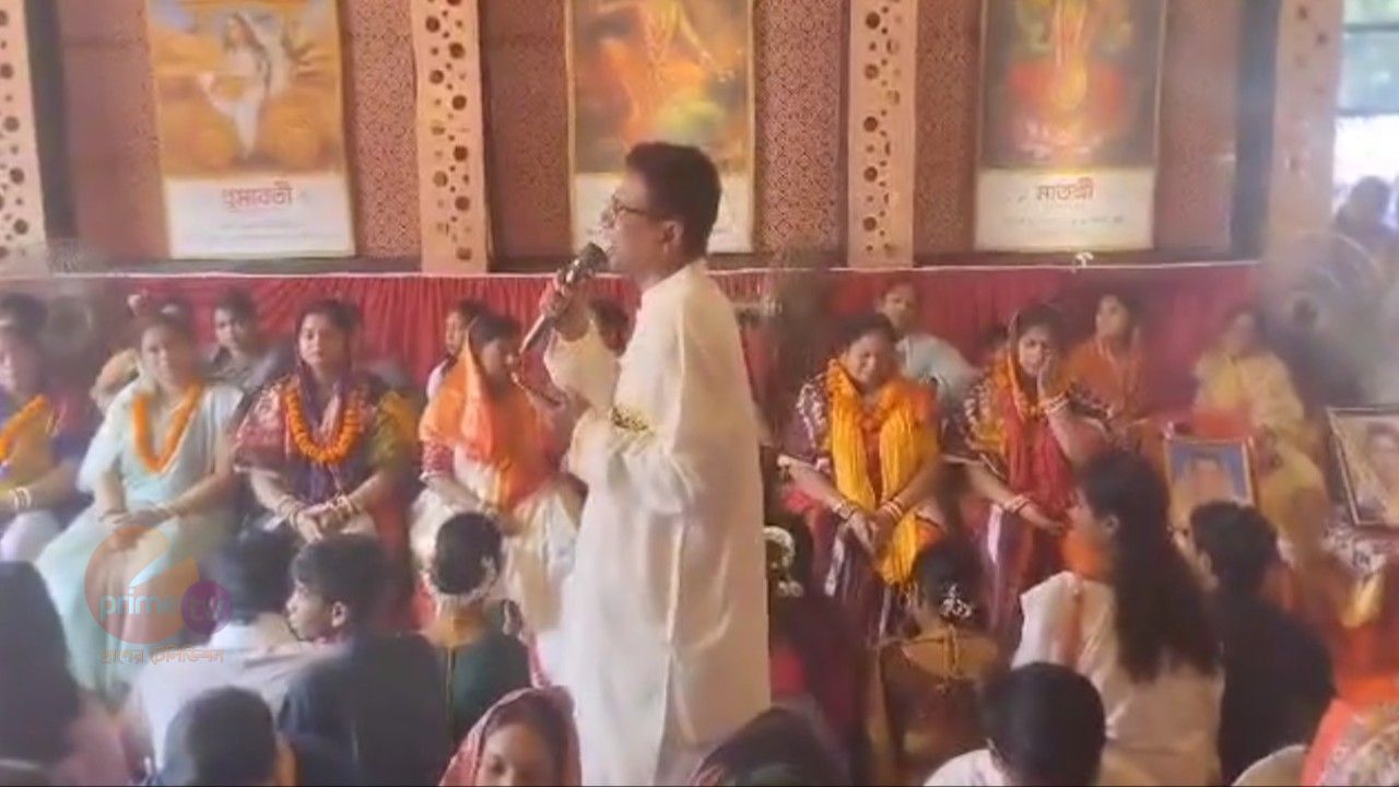 চাঁদপুরে ৬০ মাকে পূজার মাধ্যমে সম্মান, আবেগঘন পরিবেশে জীবন্ত মাতৃপূজা