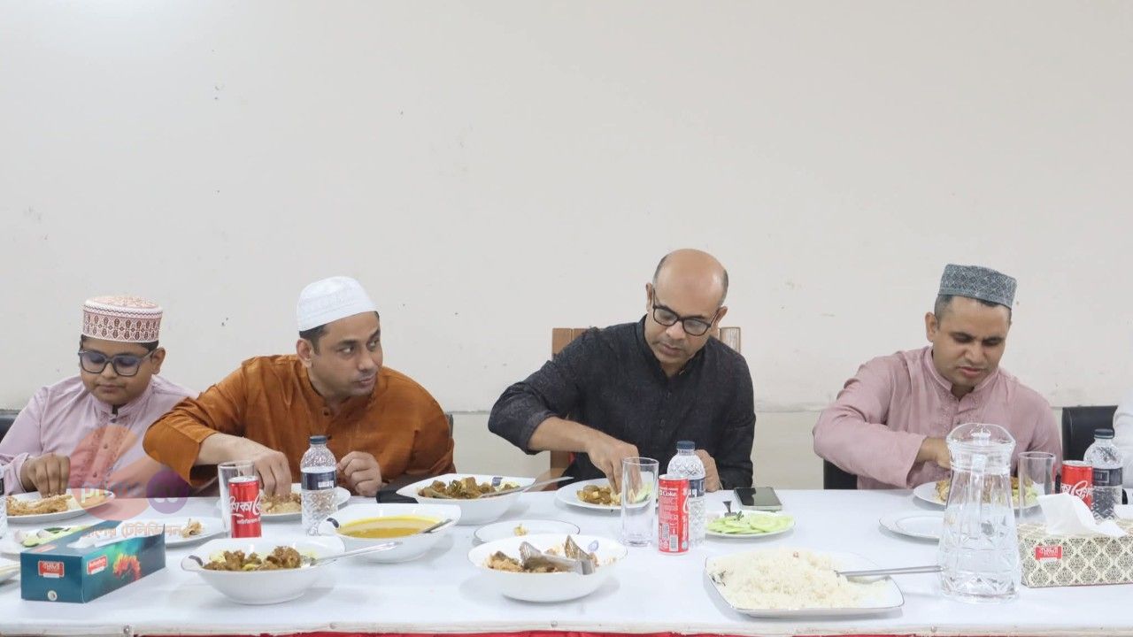 গাজীপুর জেলা পুলিশ কর্তৃক জেলা পুলিশের কর্মরত সকল সদস্যদের জন্য বিশেষ প্রীতিভোজ অনুষ্ঠিত হয়েছে।